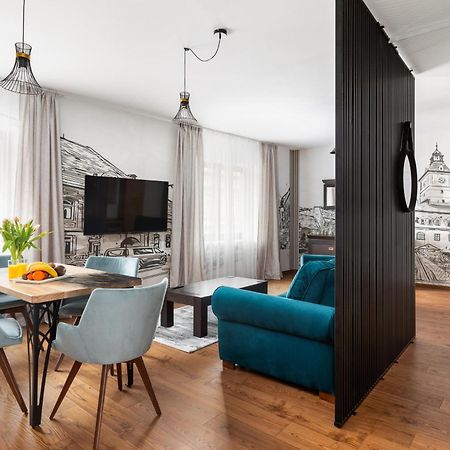 Peak Aparthotel - Old Town - By Cityhost Brašov Exteriér fotografie