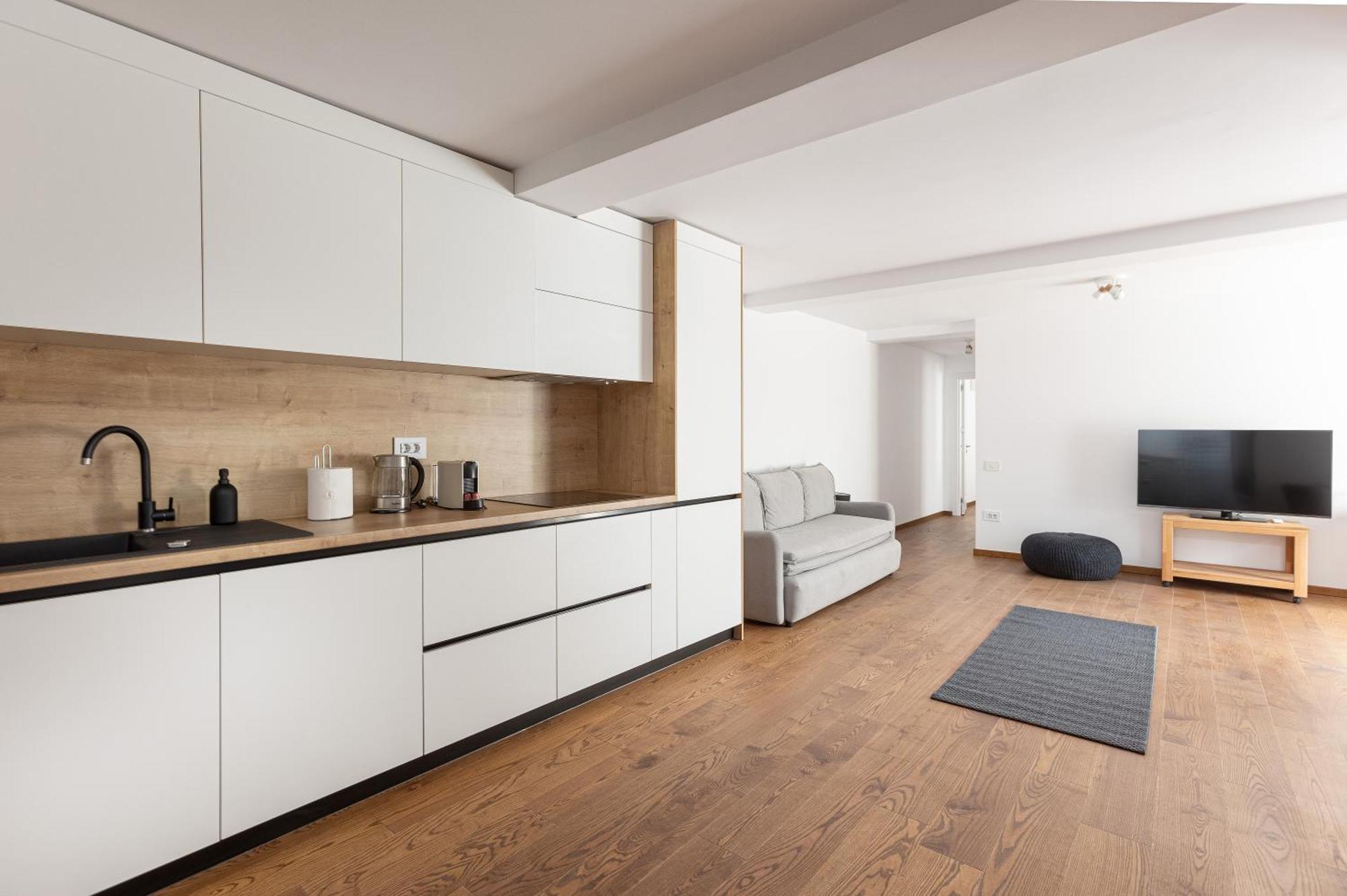Peak Aparthotel - Old Town - By Cityhost Brašov Exteriér fotografie