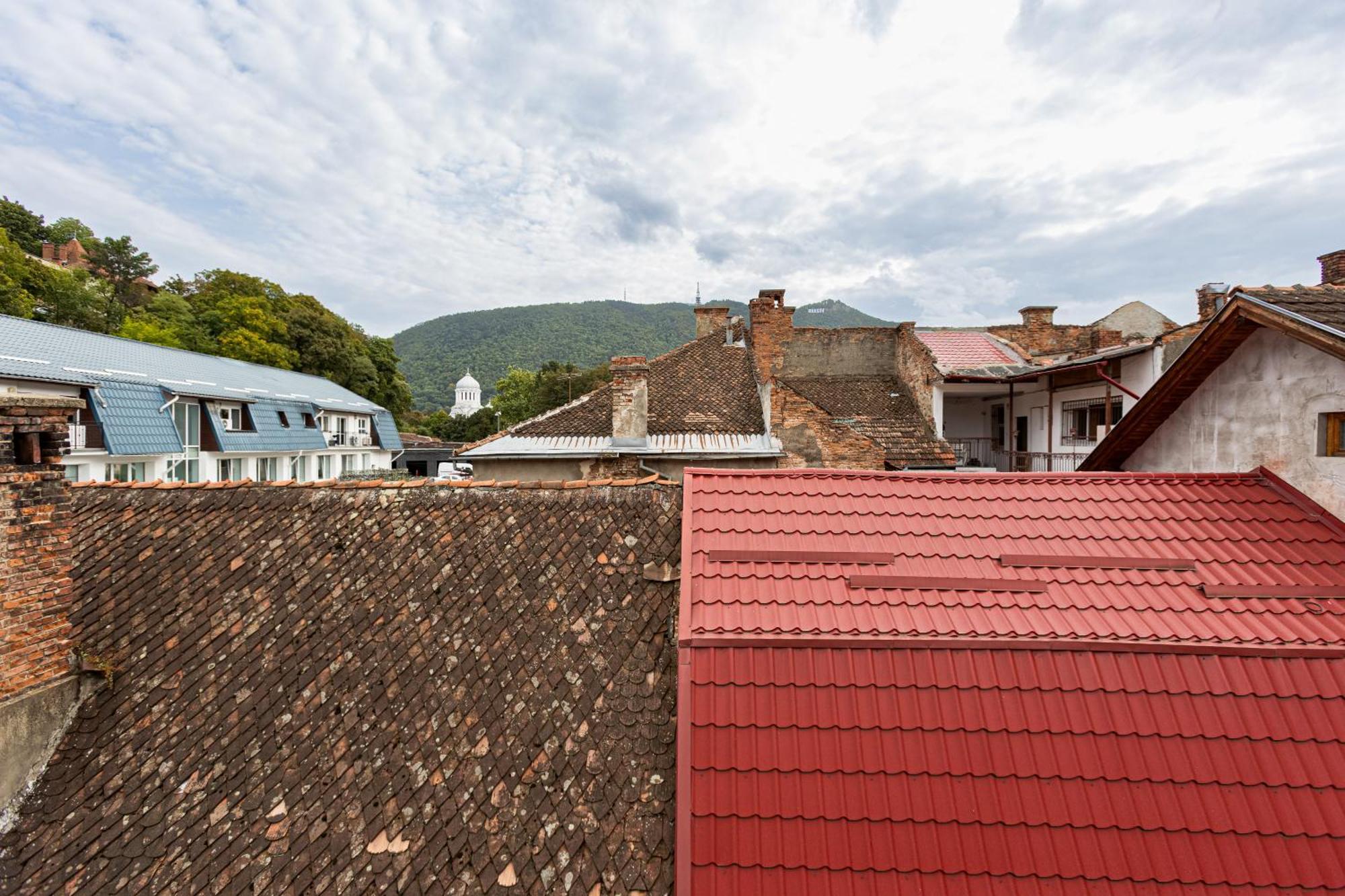 Peak Aparthotel - Old Town - By Cityhost Brašov Exteriér fotografie